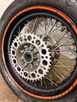 Llantas Supermotard con Aros Naranjas