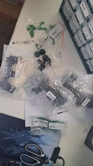 LOTE REPUESTOS DUALSHOCK 4 + CAJONERA