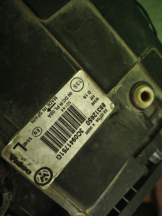 Faros Bixenon Passat B6