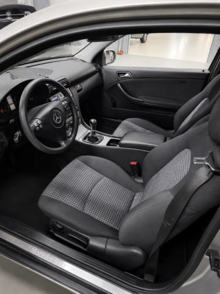 Mercedes-Benz Clase C 2005