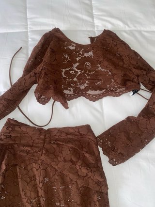 Conjunto top y pantalón encaje marrón