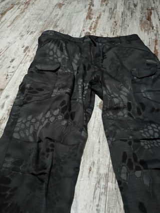 Pantaloni mimetici taglia XL