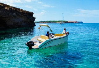 ALQUILER BARCO SIN LICENCIA  (Silver 555) 40CV