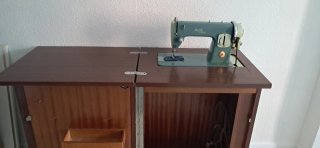 Máquina de coser Alpha Royale