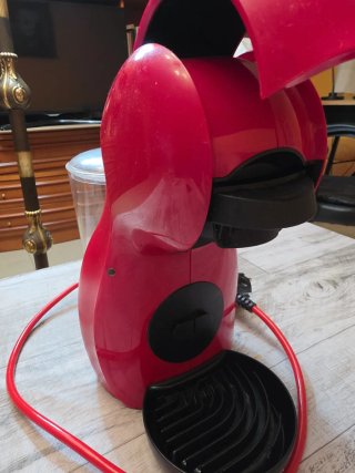 Cafetera Dolce Gusto Roja DeLonghi