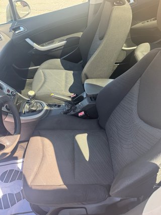 Peugeot 308 2013