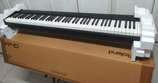 Roland FP-10 Piano Digital
