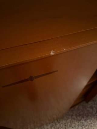 Mueble de comedor naranja