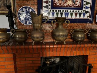 Juego de latón decorativo