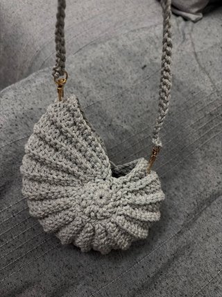Bolso concha crochet gris niña