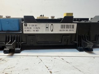 CAJA RELES / FUSIBLES Opel Astra H Berlina (2004->)