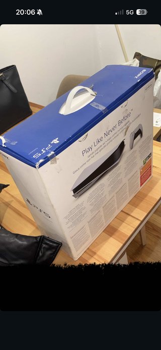 PS5 + FIFA 26 + 2 Mandos