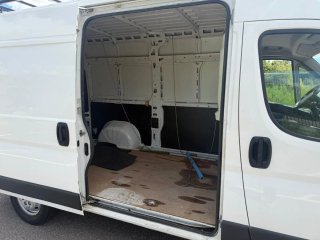 Peugeot boxer  hdi 2011 120 HP 88kw L2H2 + 2 llave