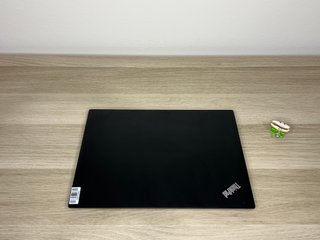 Portatile Lenovo L13 da 13 pollici con garanzia 1 anno