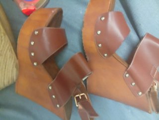 Sandalias cuña talla 37. Todo