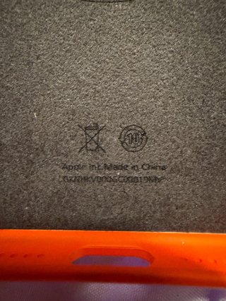Funda Beats iPhone 17 Pro MagSafe