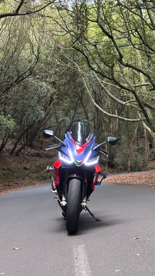 VENDO APRILIA RS650