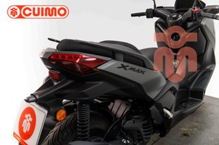 YAMAHA XMAX 125