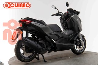 YAMAHA XMAX 125