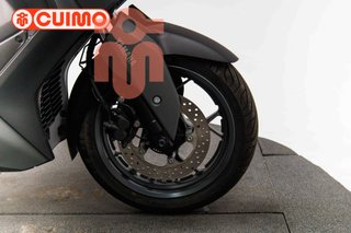 YAMAHA XMAX 125