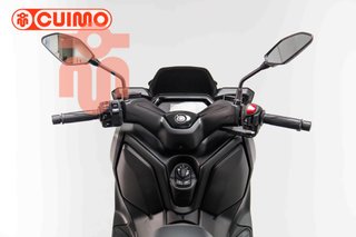YAMAHA XMAX 125
