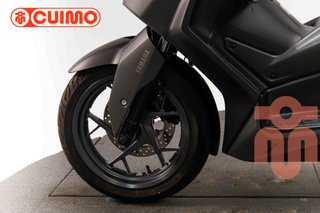 YAMAHA XMAX 125
