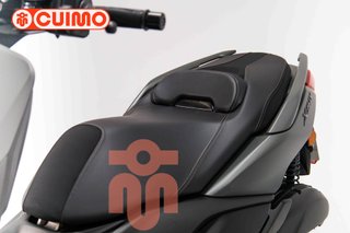 YAMAHA XMAX 125
