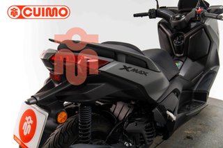 YAMAHA XMAX 125