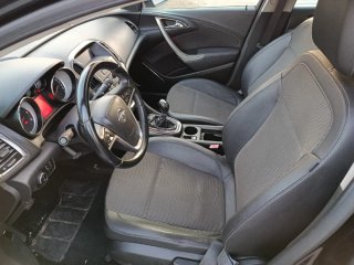 Opel Astra 2012