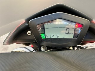 Ducati Hypermotard 1100cc Moto