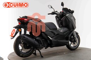YAMAHA XMAX 125
