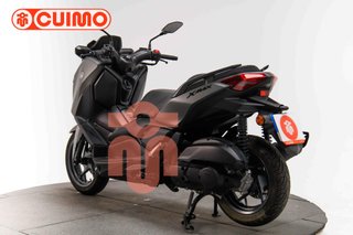 YAMAHA XMAX 125