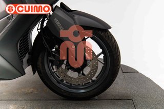 YAMAHA XMAX 125