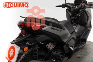 YAMAHA XMAX 125