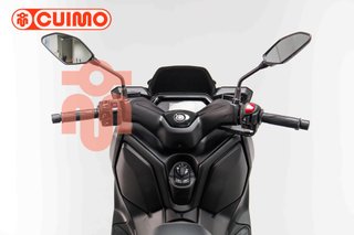 YAMAHA XMAX 125