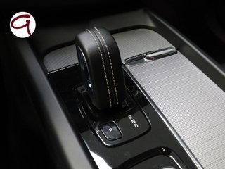 Volvo XC60 T6 Recharge R-Design AWD Auto 250 kW (340 CV)