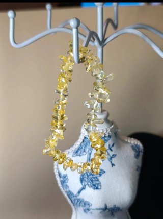 Pulsera elástica acrílico amarillo