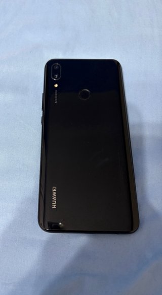 Huawei P smart Z con pantalla un poco estallada