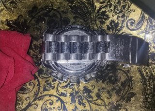 Reloj Invicta Hombre Negro y Plateado