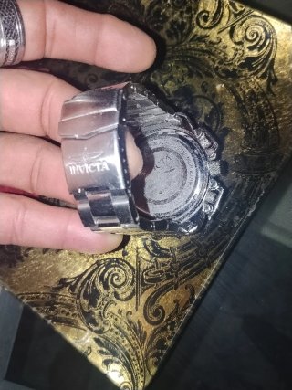 Reloj Invicta Hombre Negro y Plateado