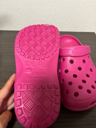 Crocs rosas talla 38