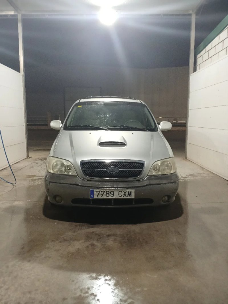 KIA Carnival 2004 - foto 1