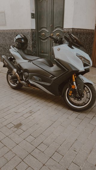 Yamaha TMAX Tech MAX 2026