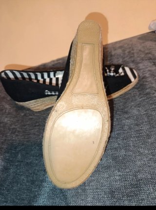 Alpargatas tacon cuña Yessica C&A Talla 42