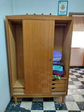 Armario ropero vintage madera clásico