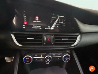 Alfa Romeo Giulia 2.2 JTDM 154kW (210CV) Veloce ATX
