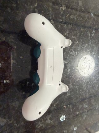 PS4 (PlayStation 4) con 2 controller