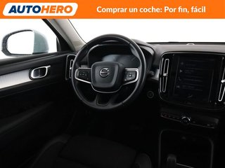 Volvo XC40 2.0 T4 Business Plus 2WD