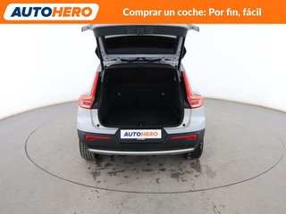 Volvo XC40 2.0 T4 Business Plus 2WD