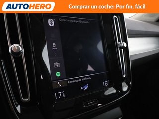 Volvo XC40 2.0 T4 Business Plus 2WD